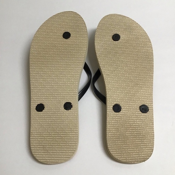 Disney Flip Flops Women’s SZ 10 1/2 Mickey and Minnie Mouse Sandals Red Bows Tan - Picture 3 of 9